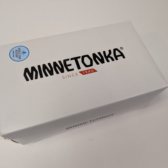 Minnetonka slippers main image 8
